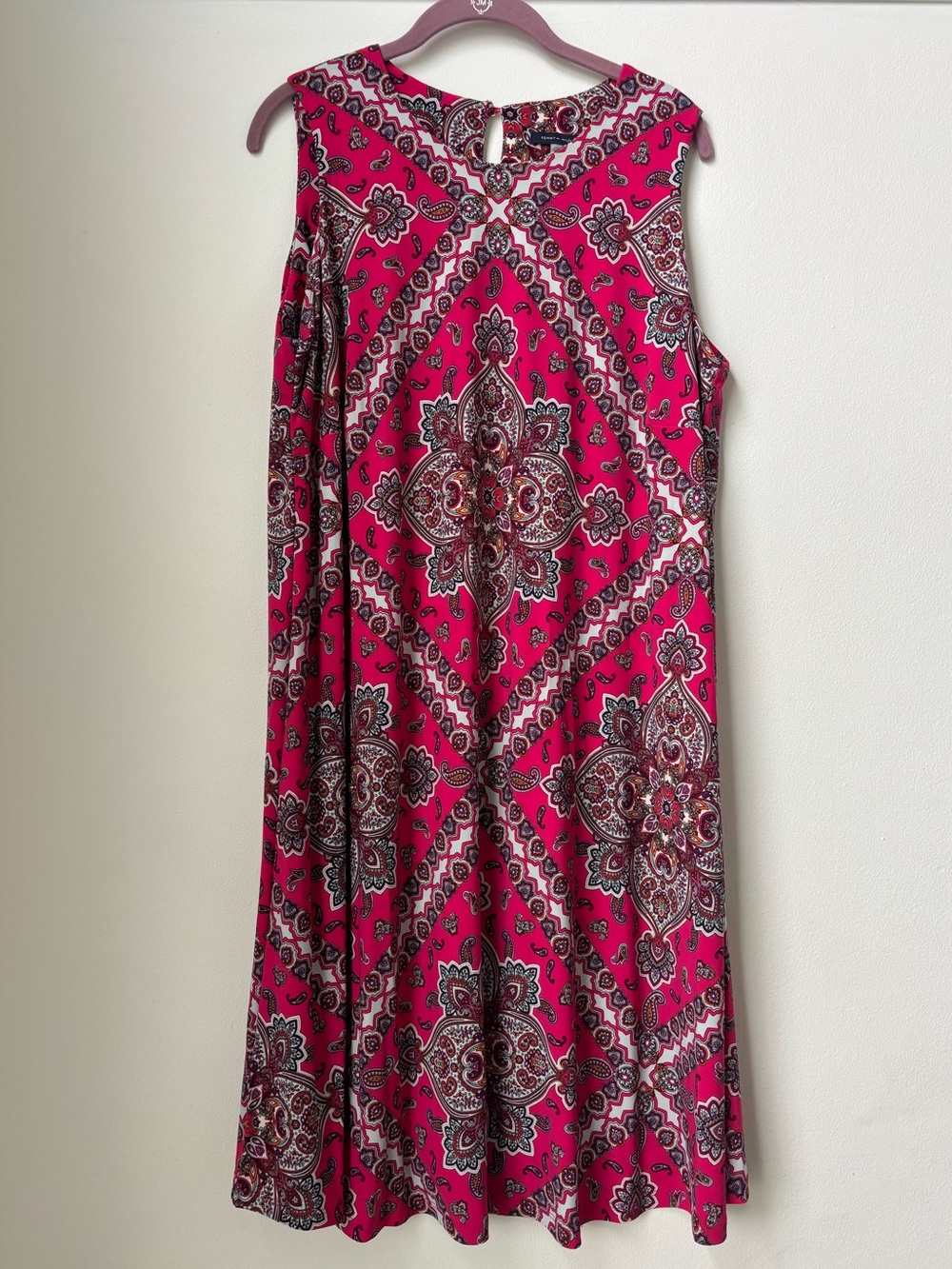 Tommy Hilfiger Women’s Sleeveless Pink Paisley Swing Dress 14W / 0X